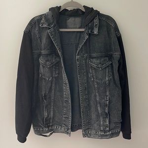 AE hooded black jacket - size medium
